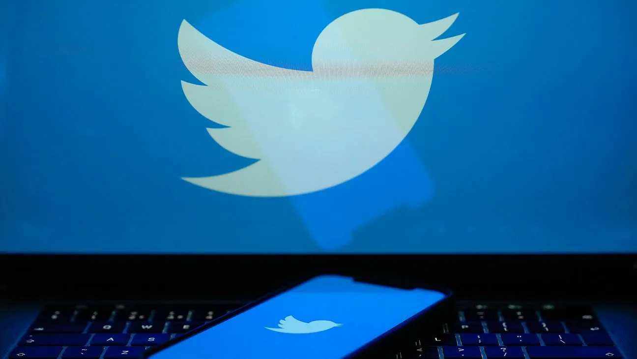 Exploring Snapchat: The charm of an innovative social media platform. 