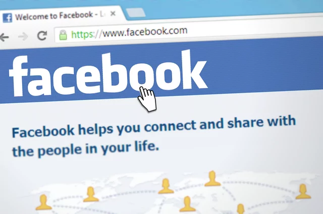 A Must-Have for LinkedIn Precision Marketing: How to Target Customers with LinkedIn Recommended Friends? 