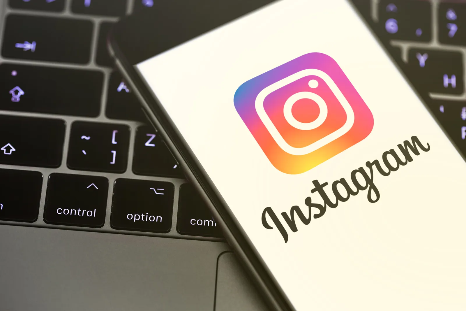 Band Social App: Social Marketing Applications of Number Screening Technology